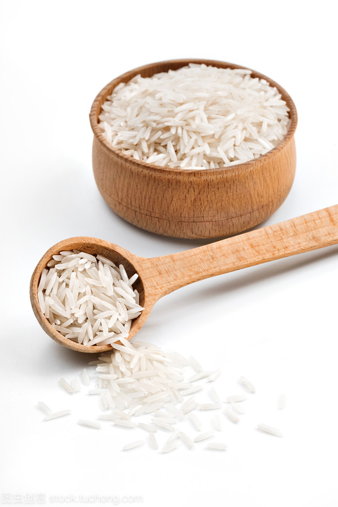 纯白之境 木碗、勺子与大米的美学对话